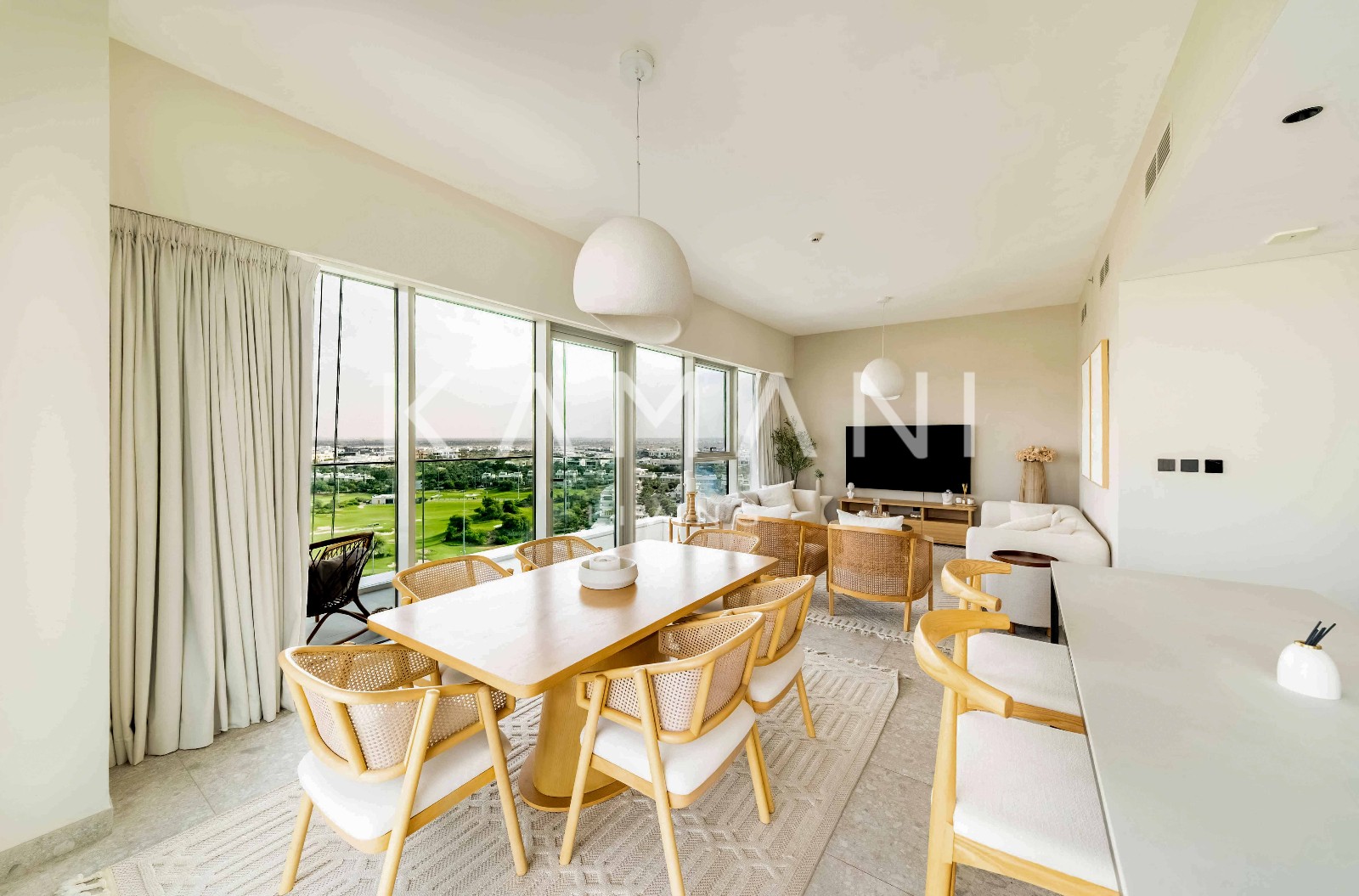 Luxurious | Spacious Layout | Vacant