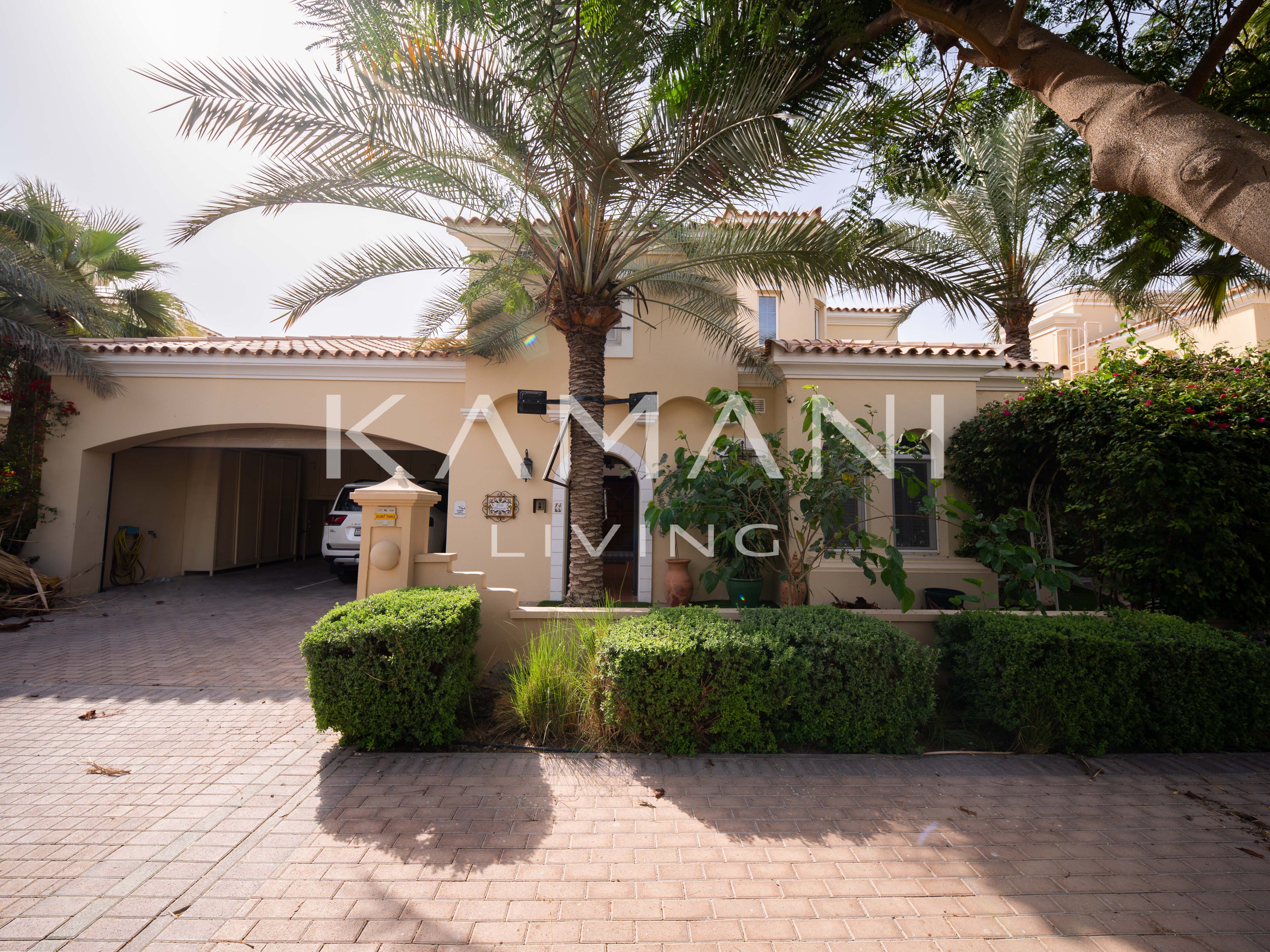 Upgraded 4BR Villa | Private Pool | Bright