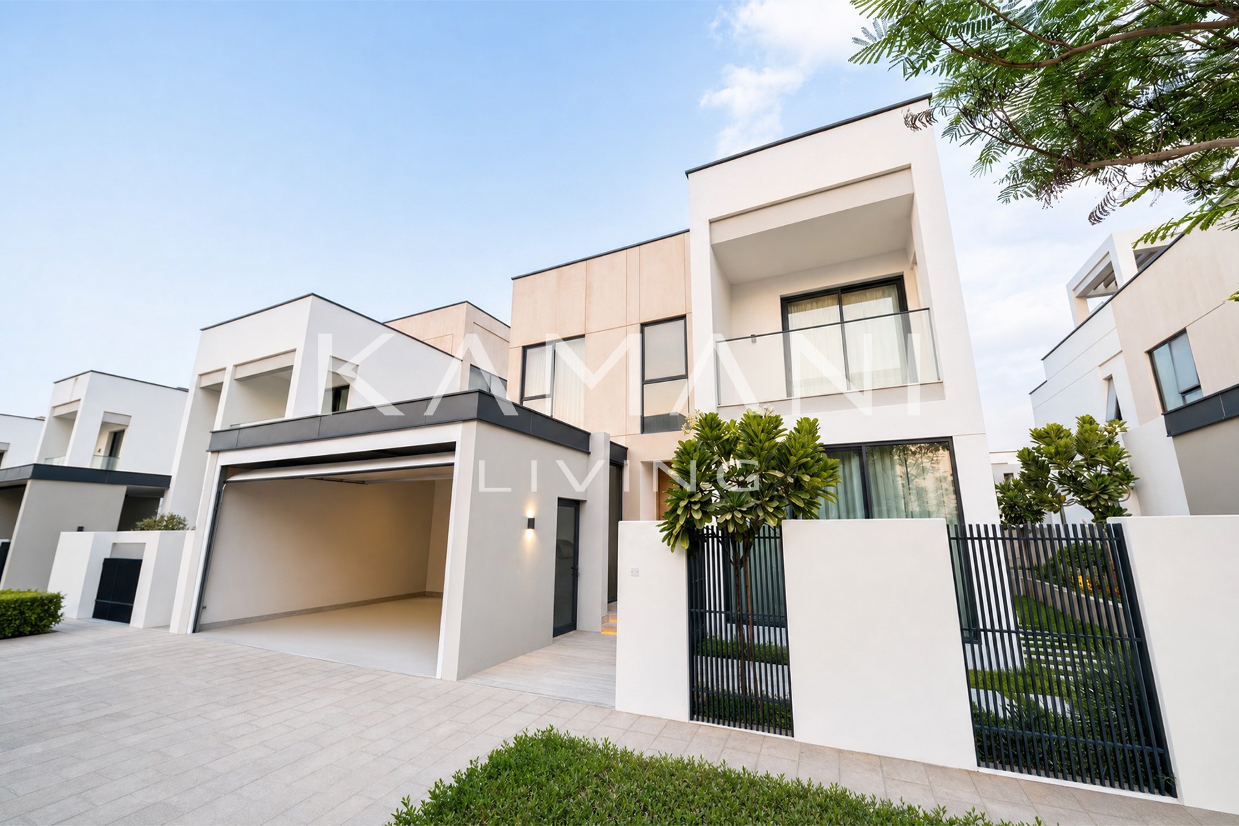Luxury | Renovated & Extended | Direct Park View
